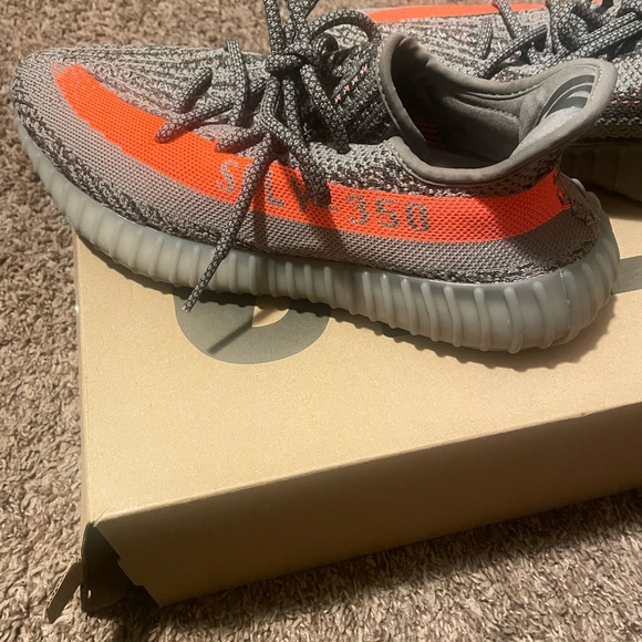 Yeezys Boost 350 - Picture 4 of 7
